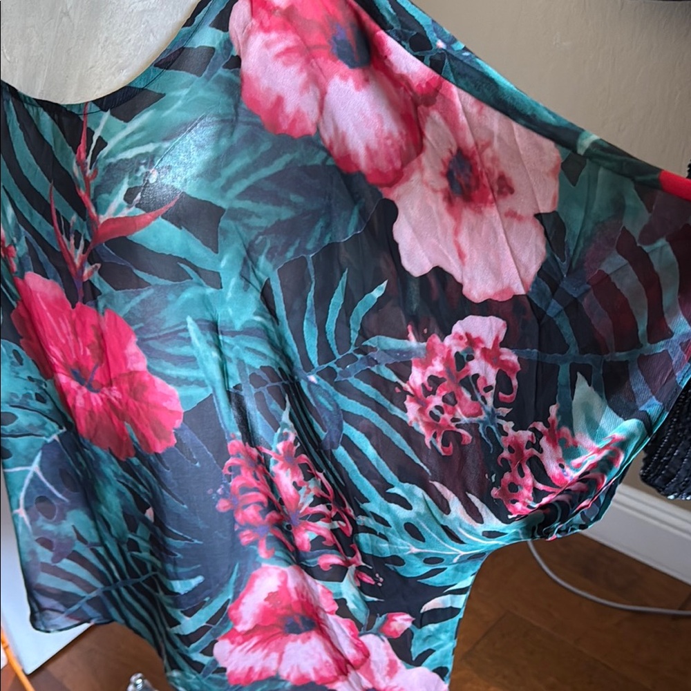 Like New Colleen Lopez Women’s Semi Sheer Tropical Floral Tunic Top size Large - Picture 4 of 11